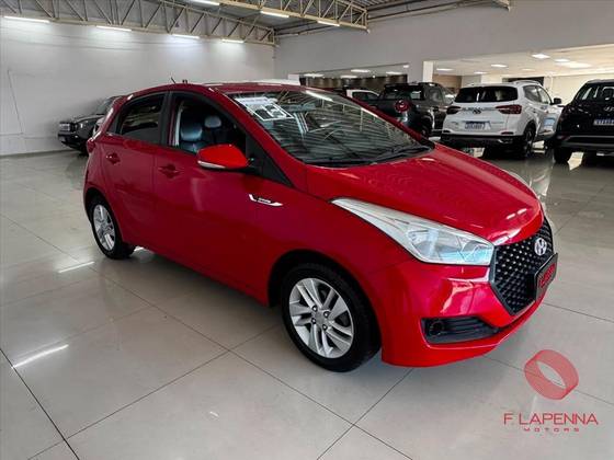 HYUNDAI HB20 1.6 PREMIUM 16V FLEX 4P MANUAL HYUNDAI HB20 1.6 PREMIUM 16V FLEX 4P MANUAL